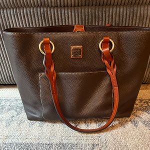Dooney and Bourke Tammy Tote- pebble